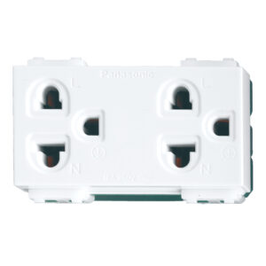 Ổ cắm đôi có màn che và dây nối đất Panasonic